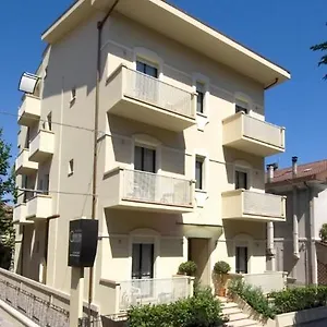 Caterina Appartamento Cattolica
